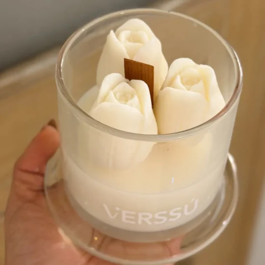 Tulip Candle